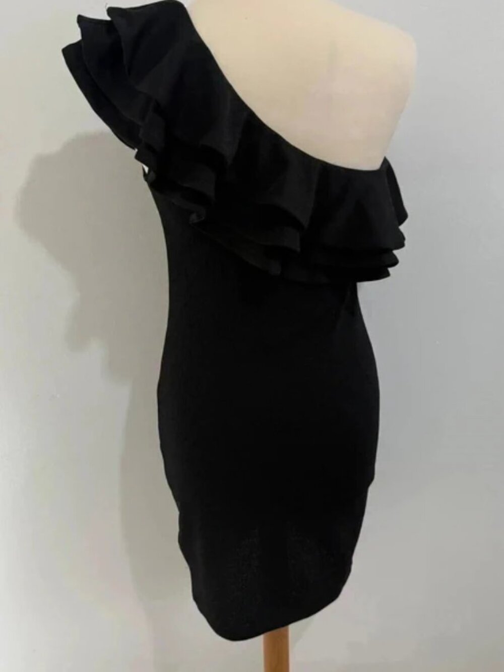 H&M black one shoulder statement ruffle dress Size S mini dress party - Picture 5 of 5
